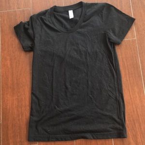 AMERICAN APPAREL black tee